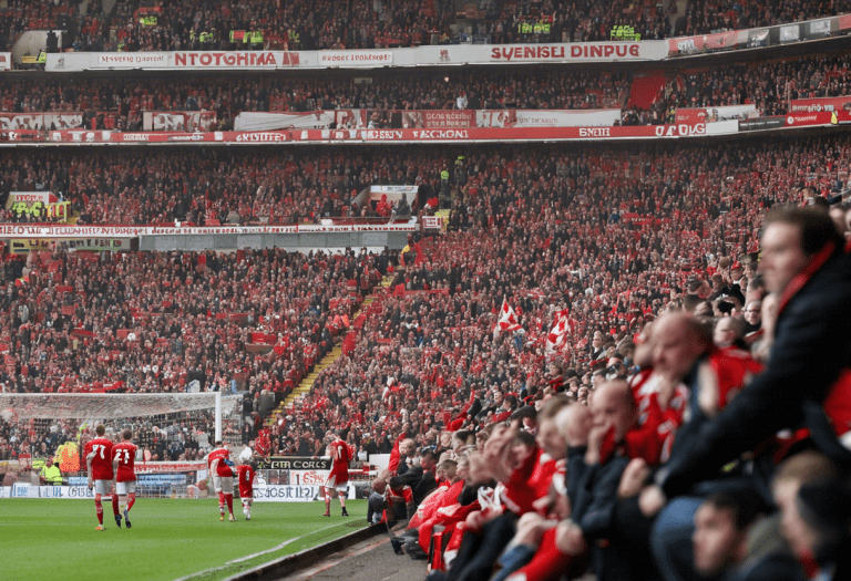 The Passionate City Ground Rings To Nottingham Forest Chants